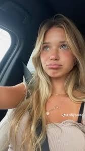 Trending selfie model preview